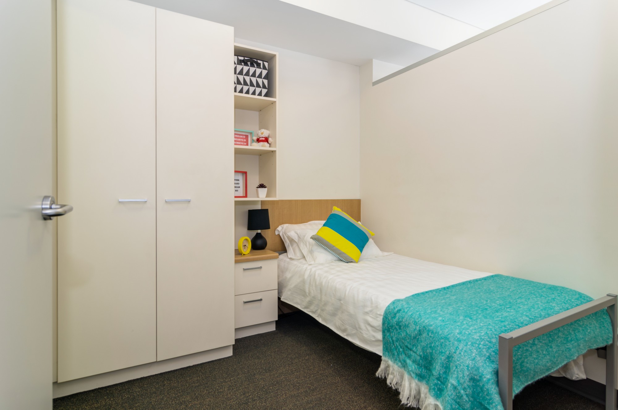  Two Bedroom Deluxe With Ensuite  -  UniLodge @ Metro Adelaide  - Gallery -  2