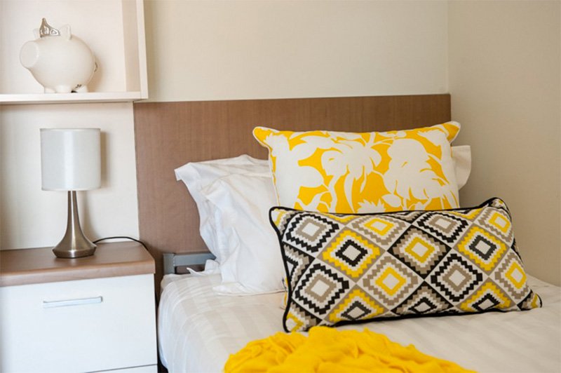  1 Bedroom Deluxe With Queen Bed  -  UniLodge @ Metro Adelaide  - Gallery -  2