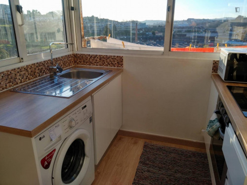 Double bedroom in a 3-bedroom apartment near Alameda metro station - Gallery - 6
