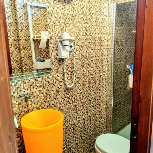 Double bedroom, with private bathroom and balcony, in 3-bedroom apartment