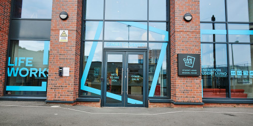 Canvas Arundel house