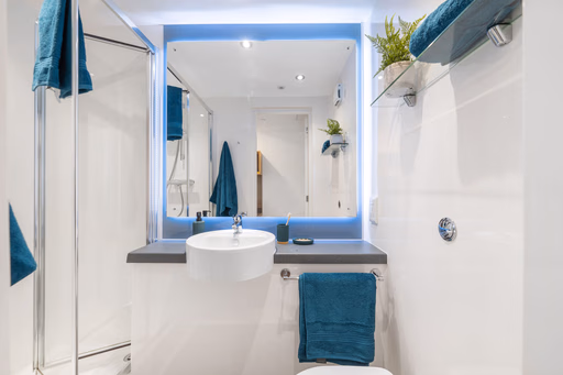  Gold En Suite  -  Canvas Arundel house  - Gallery -  4