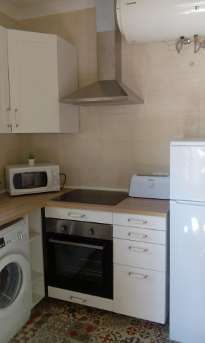 Marvellous 2-bedroom apartment in central Troino neighbourhood - Gallery - 6