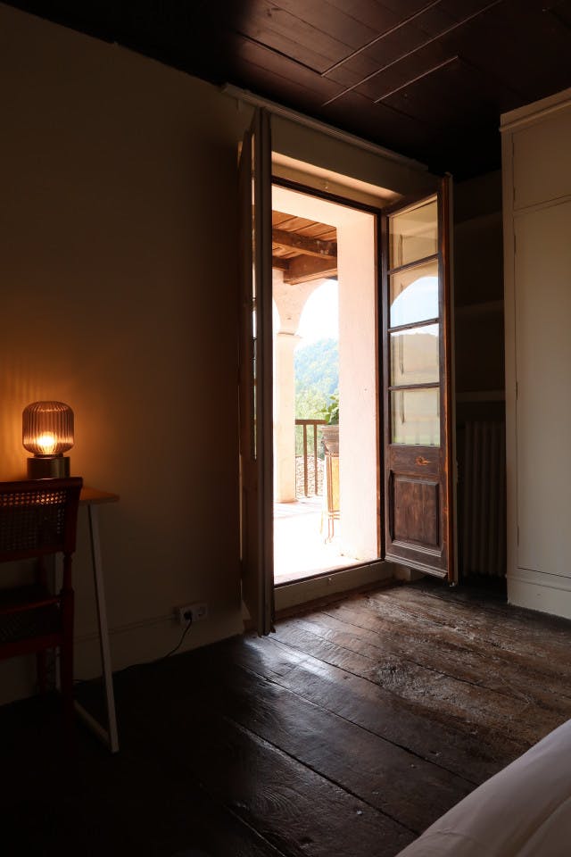  Individual  -  Stunning Rural House w/ Farm + Terrace  - Gallery -  14