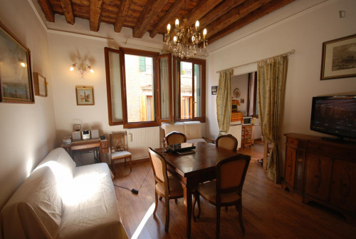 Architecture area 2-bedroom apartment in Dorsoduro