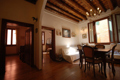 Architecture area 2-bedroom apartment in Dorsoduro
