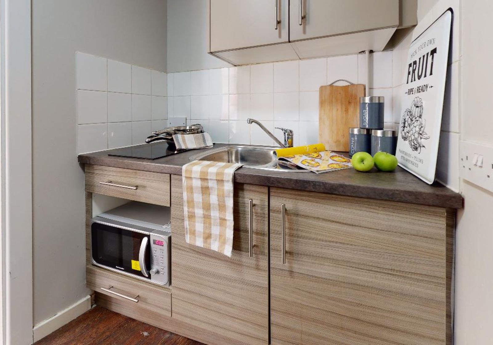  Gold Studio  -  iQ Grosvenor House  - Gallery -  2