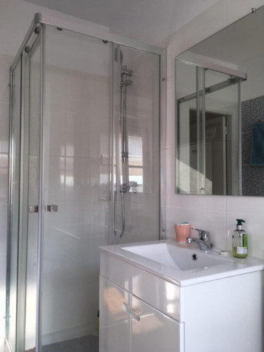 Comfy single bedroom close to Universidade de Coimbra - Gallery - 8
