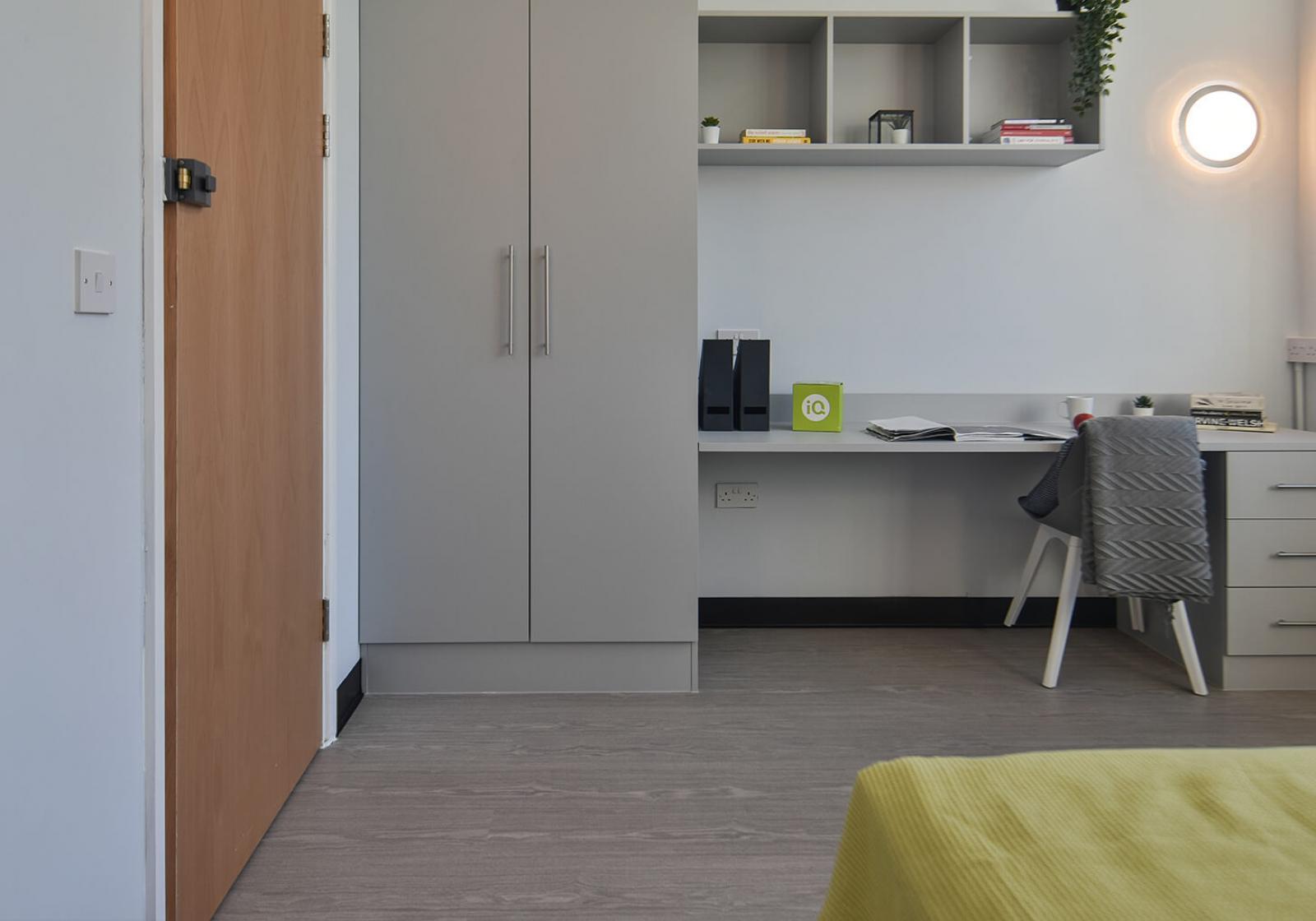  2 Bed Apartment  -  iQ Exchange  - Gallery -  6