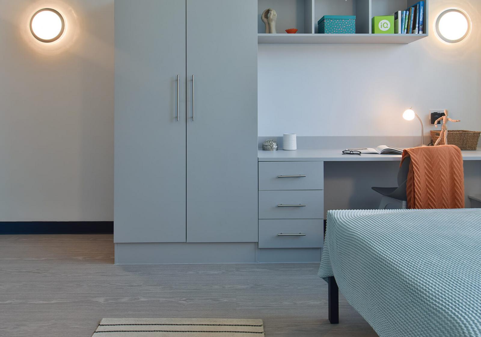 2 Bed Apartment - iQ Exchange - Gallery - 3