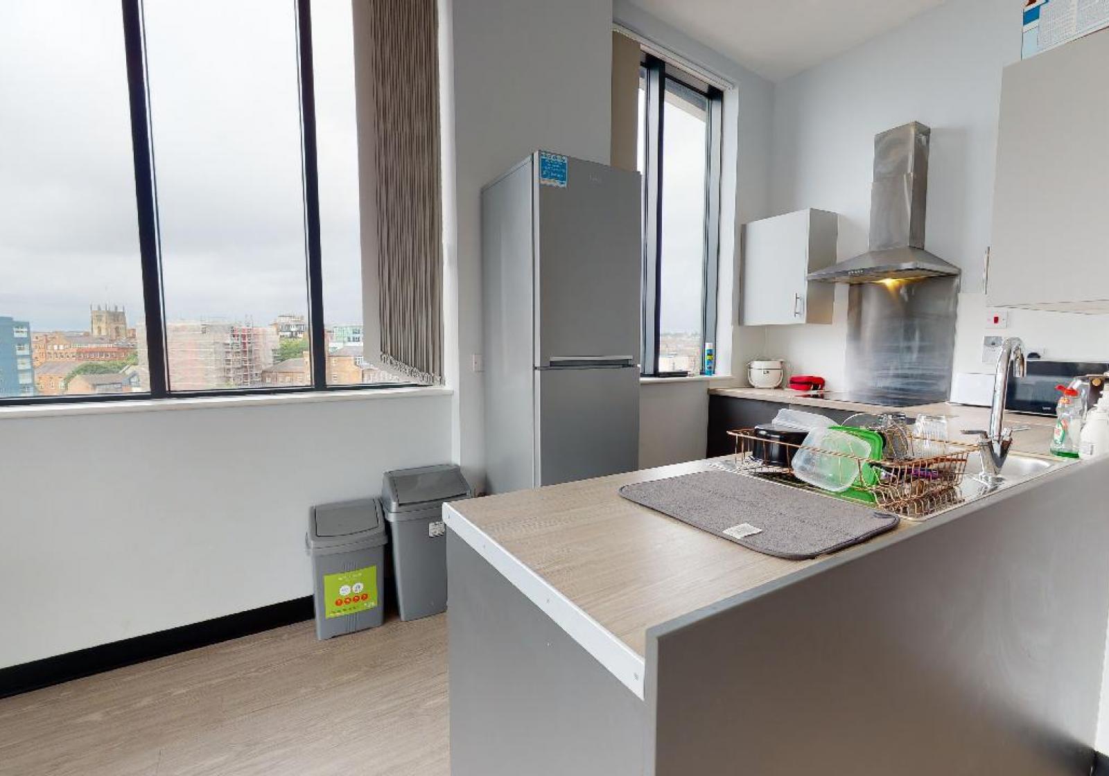 Penthouse Room - iQ Exchange - Gallery - 4