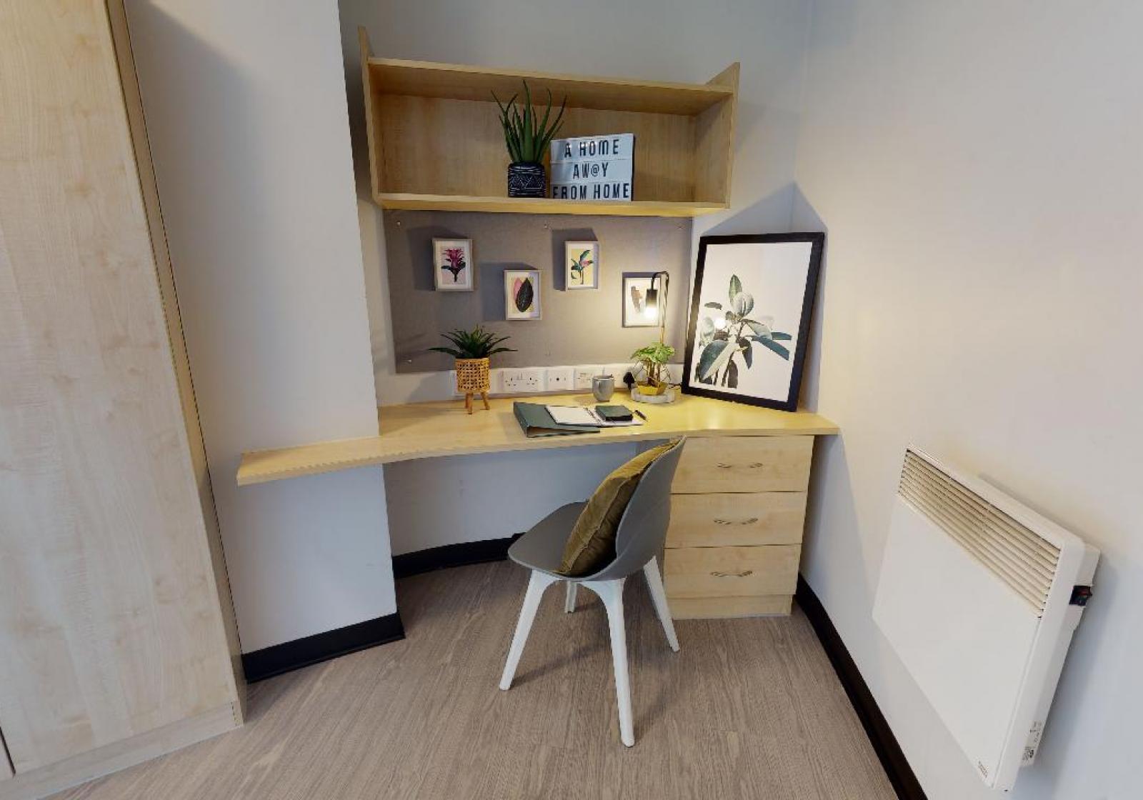  Bronze En-Suite  -  iQ Exchange  - Gallery -  3