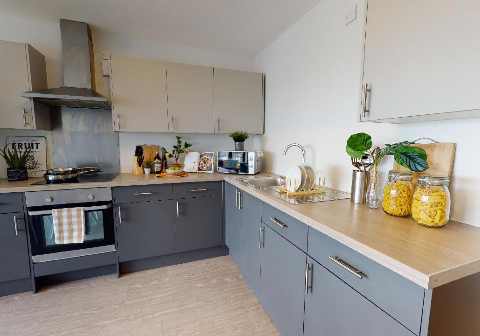 Platinum En-Suite - iQ Exchange - Gallery - 5