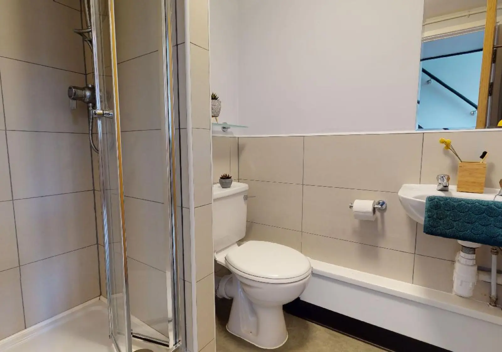 Bronze Duplex Studio - iQ Exchange - Gallery - 6