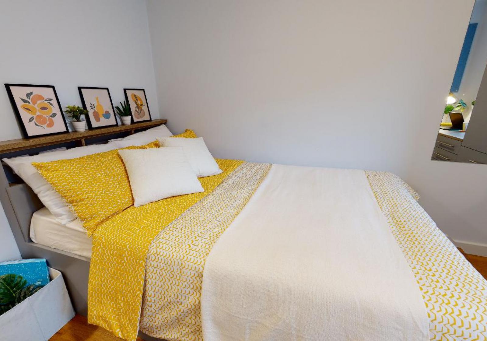  Bronze En-Suite  -  iQ Collingwood  - Gallery -  1