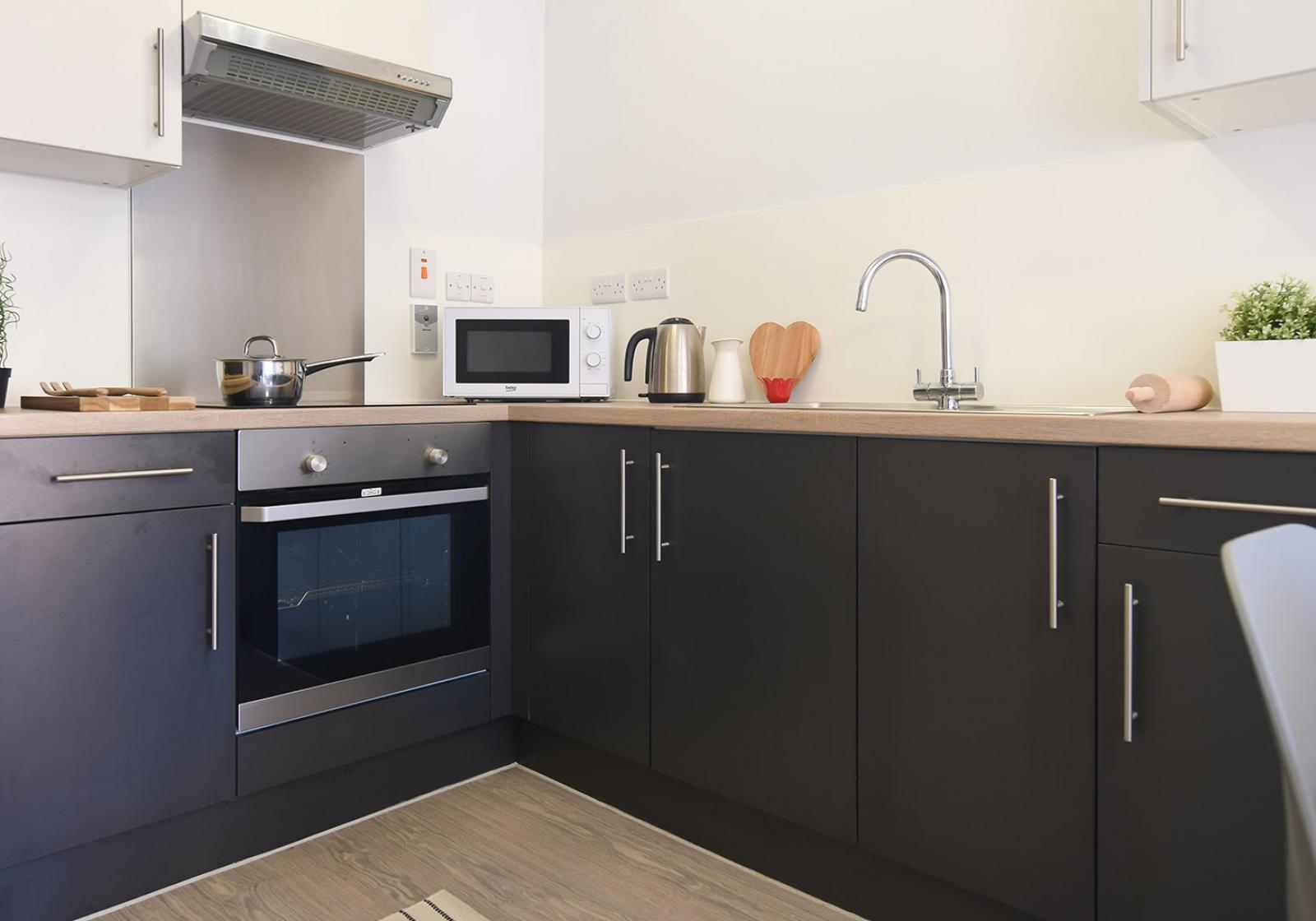  2 Bed Apartment  -  اي كيو ليدز  - Gallery -  5