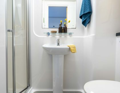 Silver En-Suite - 4