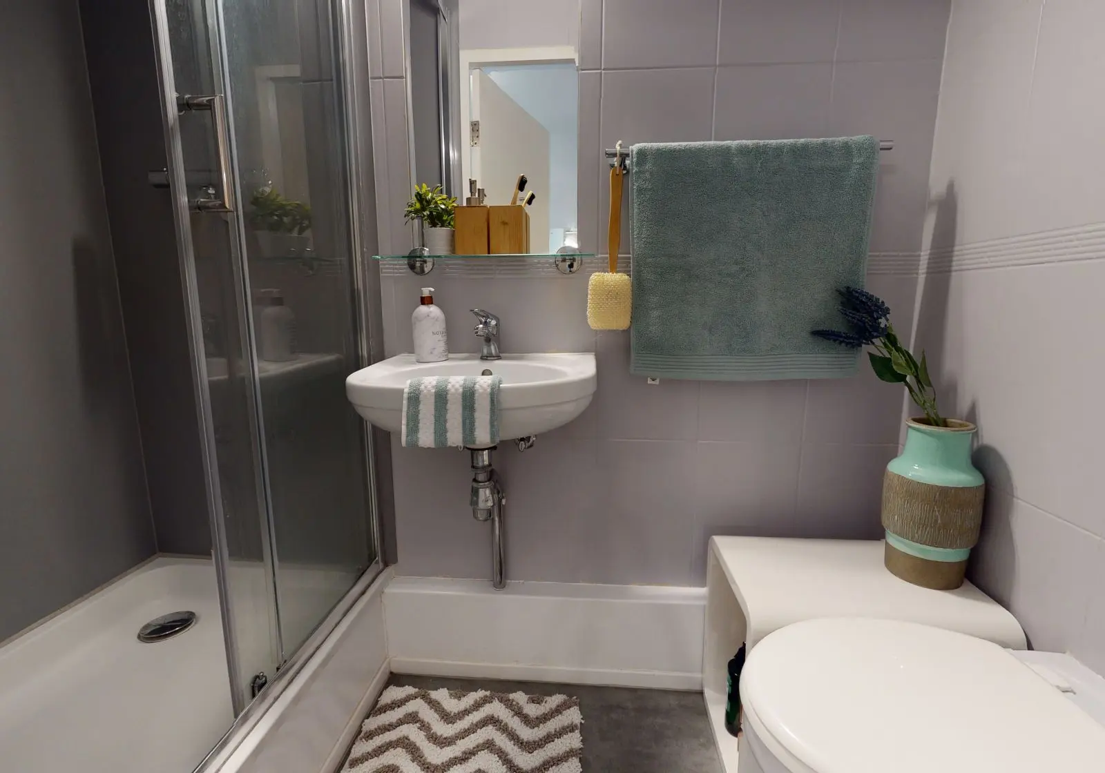  Platinum En-Suite Plus  -  IQ Parker House  - Gallery -  3