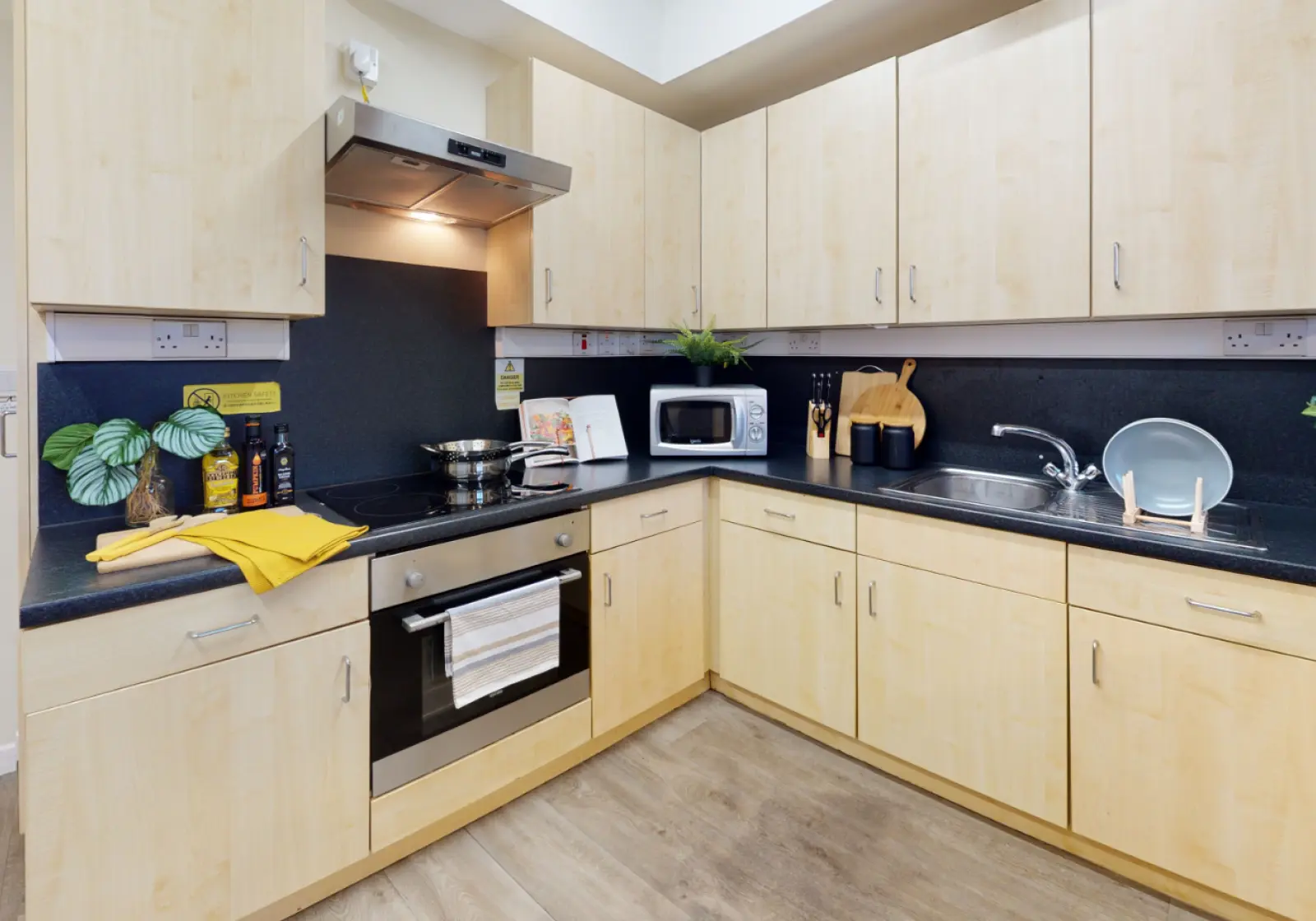  Bronze En-Suite  -  IQ Parker House  - Gallery -  6