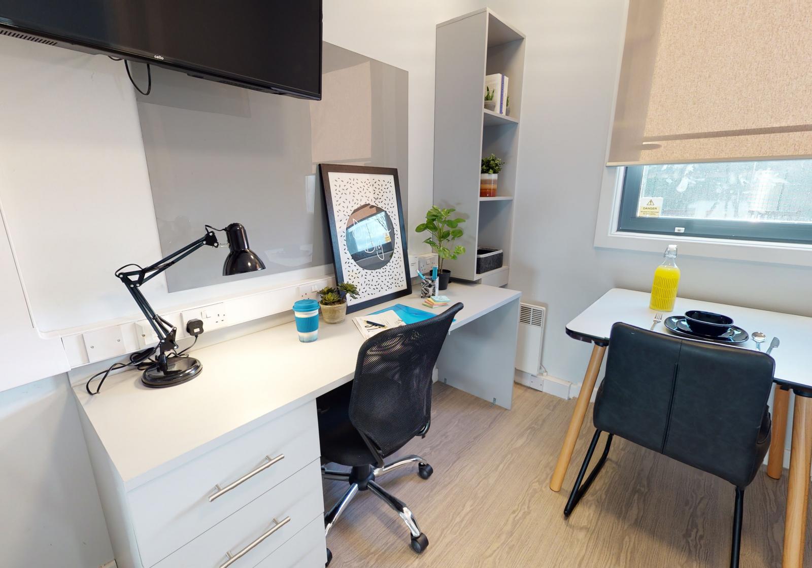Premium 1 Bed Apartment - 3