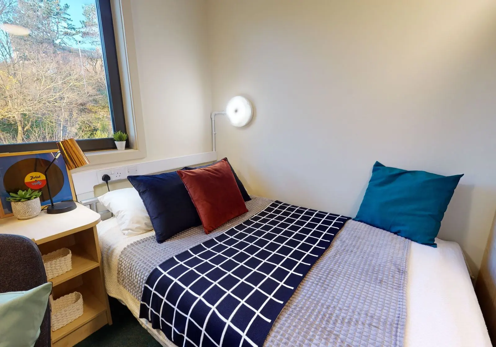  Silver En-Suite  -  IQ Parker House  - Gallery -  1