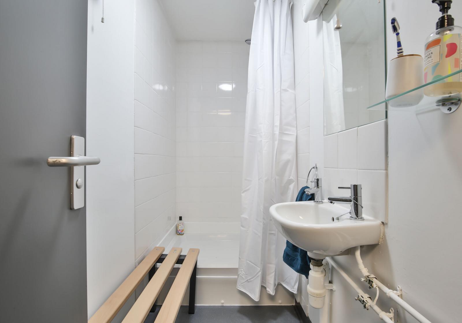  Gold Room  -  iQ Stephenson House  - Gallery -  3