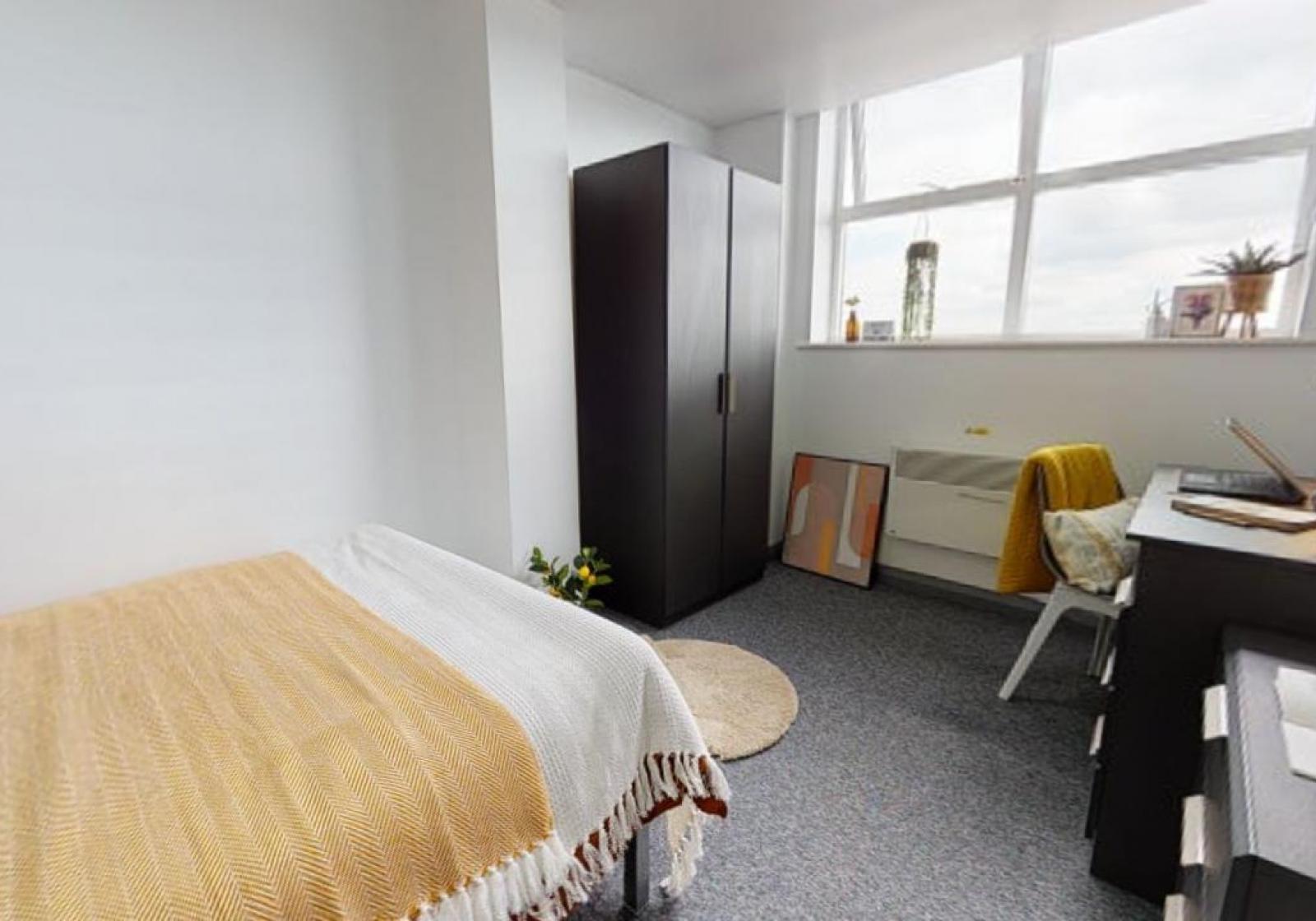  Gold Room  -  iQ Stephenson House  - Gallery -  6