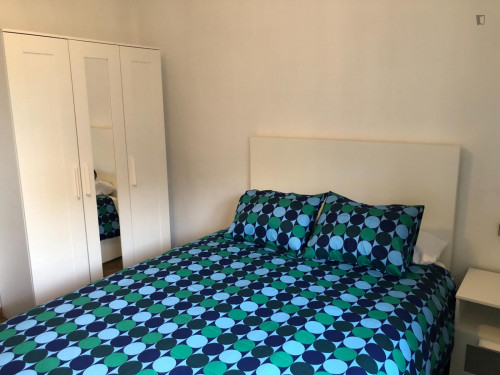Double bedroom in 4-bedroom apartment