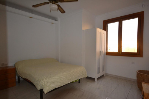 Cool double bedroom in Pere Garau neighbourhood