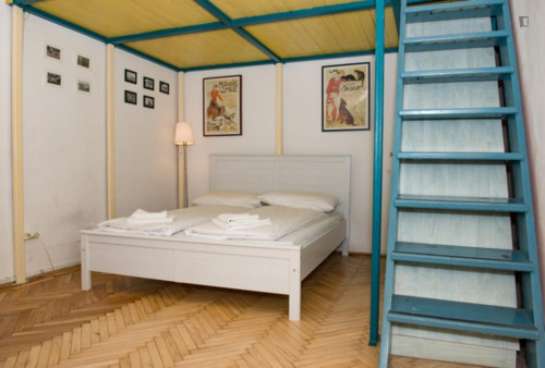 Alluring 2-bedroom apartment near Nyugati pályaudvar metro station