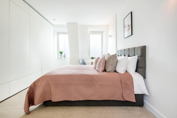  Classic Studio  -  Gravity Co Hounslow Central  - Gallery -  4