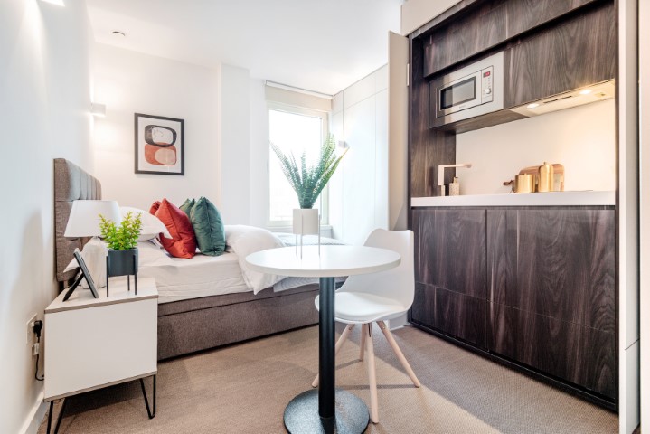  Compact Studio  -  Gravity Co Hounslow Central  - Gallery -  1