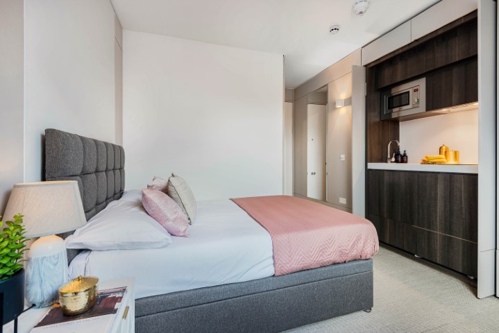  Compact Plus Studio  -  Gravity Co Hounslow Central  - Gallery -  2