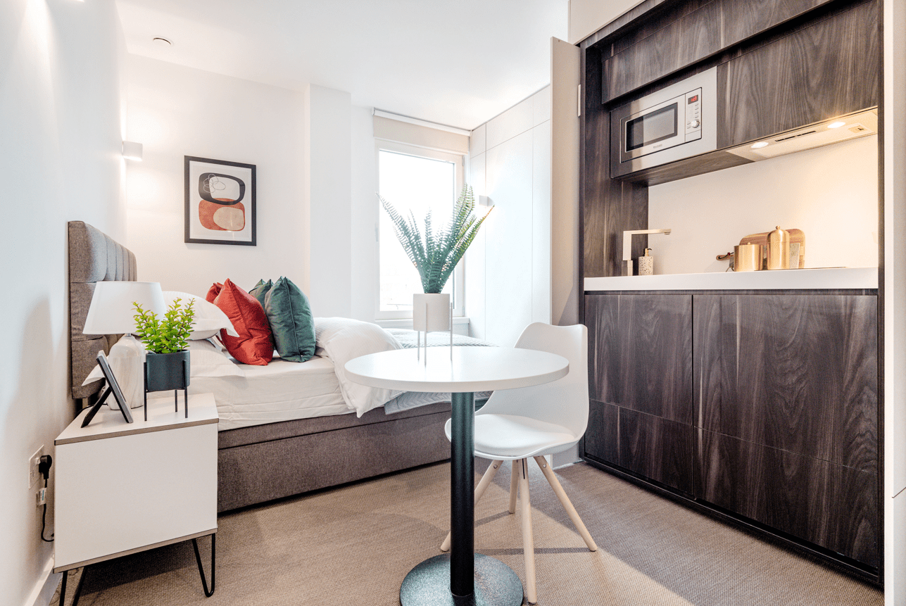 Compact Plus Studio - Gravity Co Hounslow Central - Gallery - 1