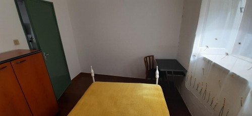 Bright single bedroom in Barreira  - Gallery -  5