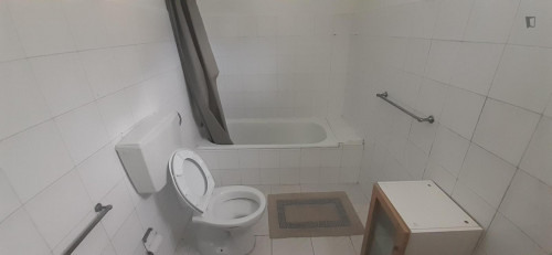Bright single bedroom in Barreira - Gallery - 12