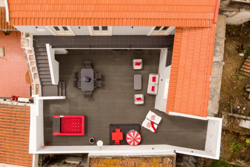 Stupendous and bright 2-bedroom apartment in Santarém