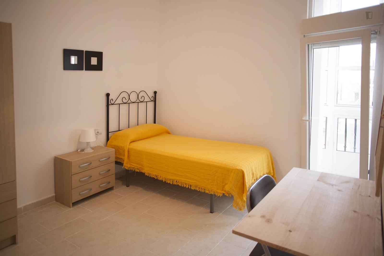  Trendy Single Bedroom Minutes Walking To Universidad De Cádiz  -  Trendy single bedroom minutes walking to Universidad de Cádiz  - Gallery -  1