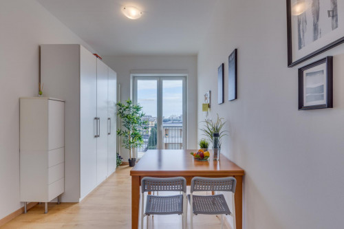 Comfortable ensuite double bedroom in 4-bedroom apartment - Gallery - 8