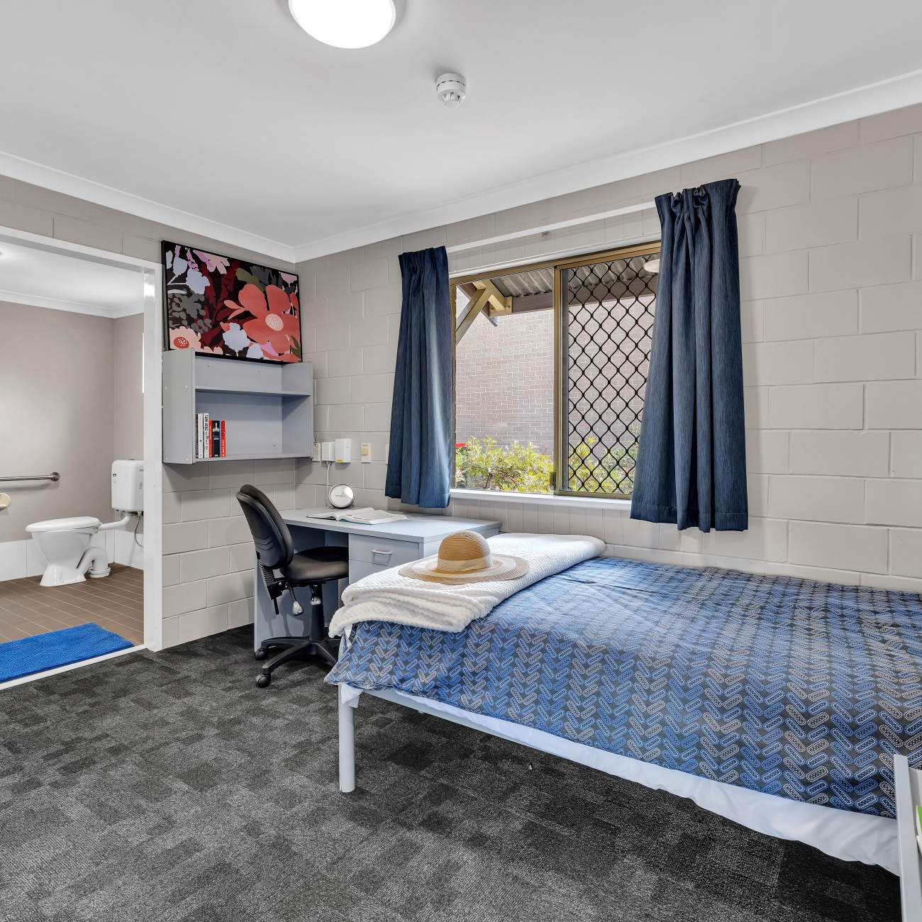 4 Bedroom Apartment South En-Suite - Murdoch University Village - Gallery - 1
