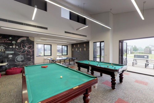Western Sydney UV Hawkesbury - Entertainment