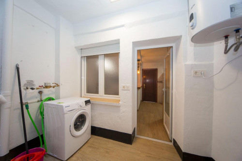 Welcoming single bedroom in a student apartment, in San Ildefonso