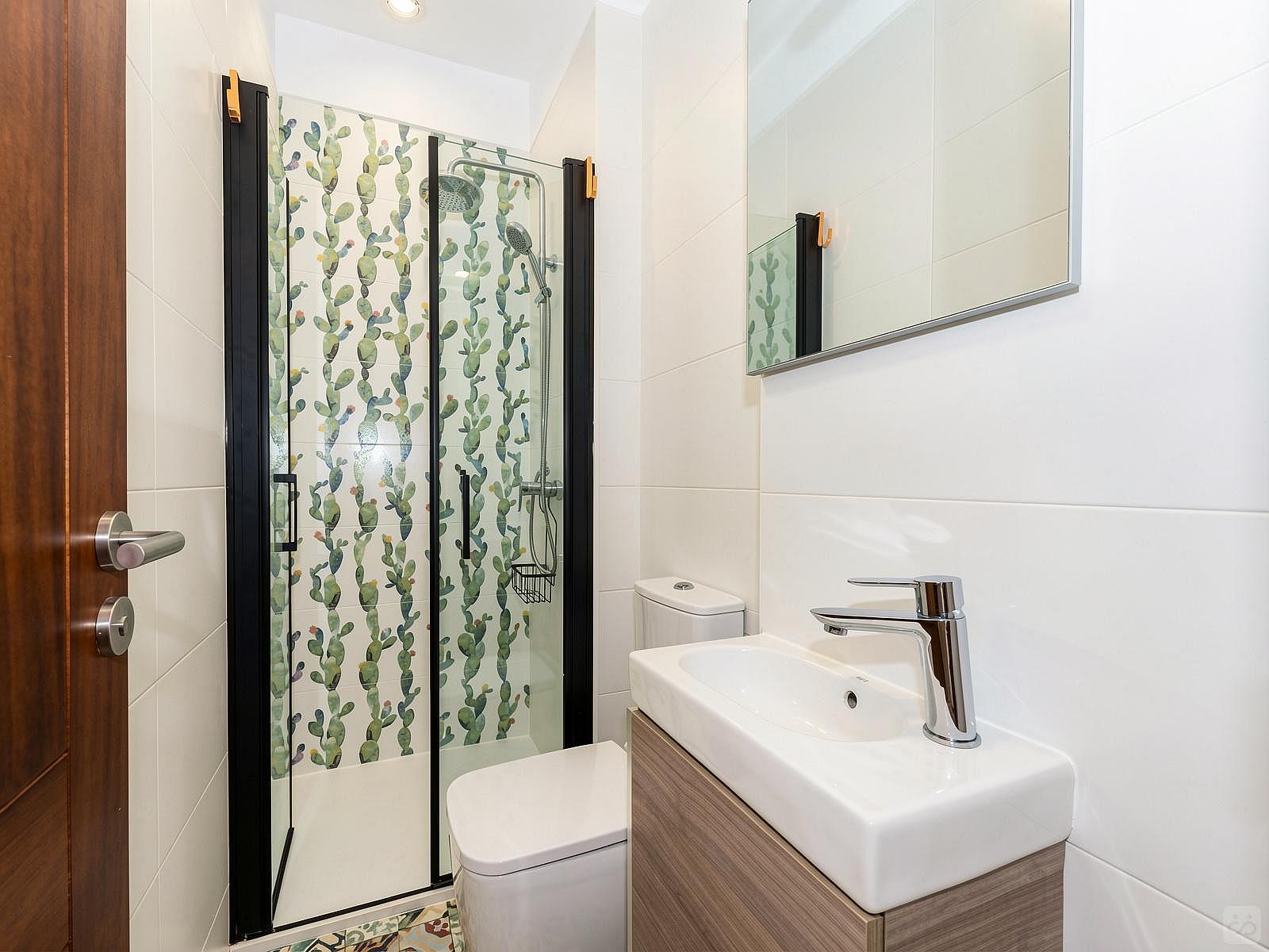 Double Room With Bathroom 2 People - Sustainable Coliving Community with Activities and Culture in Arona's Valle de San Lorenzo House - Gallery - 35