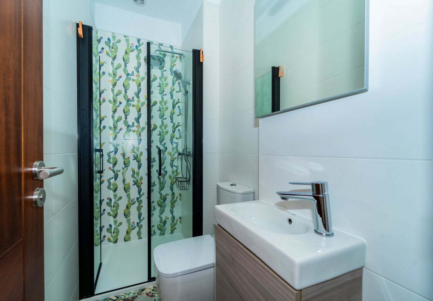 Double Room With Bathroom 2 People - Sustainable Coliving Community with Activities and Culture in Arona's Valle de San Lorenzo House - Gallery - 5