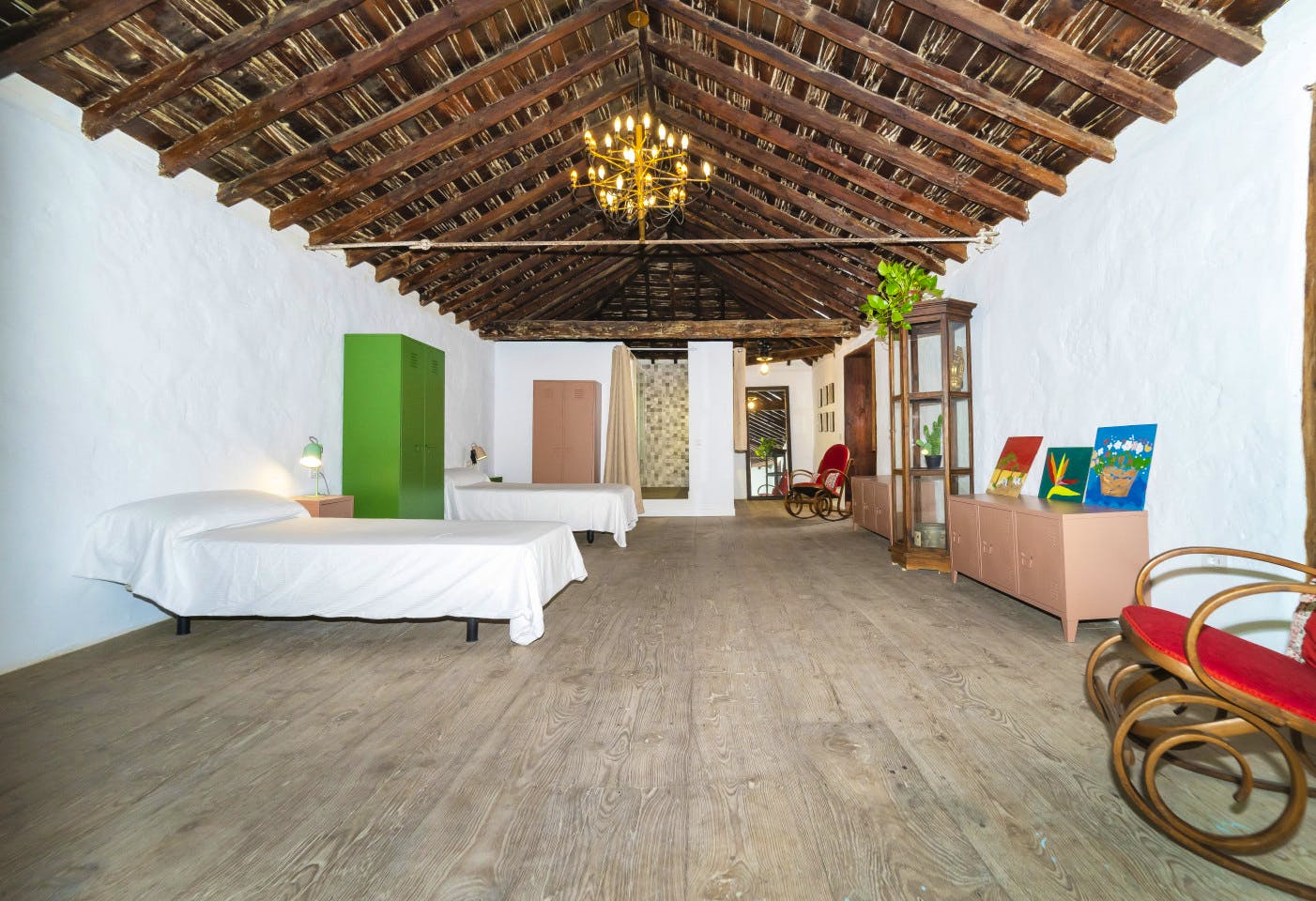 Bed In A 5-Bed Mixed Gender Room - Sustainable Coliving Community with Activities and Culture in Arona's Valle de San Lorenzo House - Gallery - 11