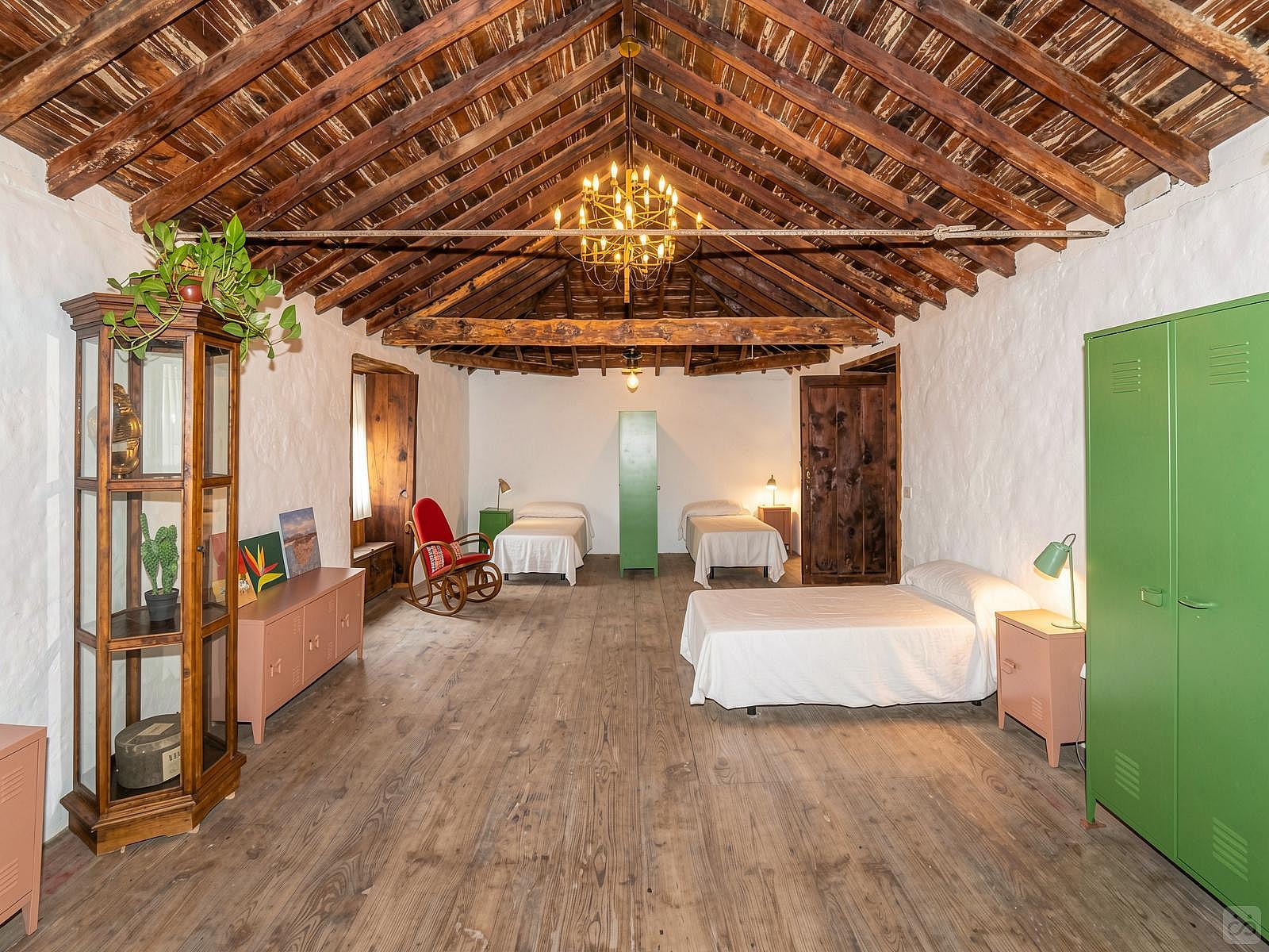 Bed In A 5-Bed Mixed Gender Room - Sustainable Coliving Community with Activities and Culture in Arona's Valle de San Lorenzo House - Gallery - 47