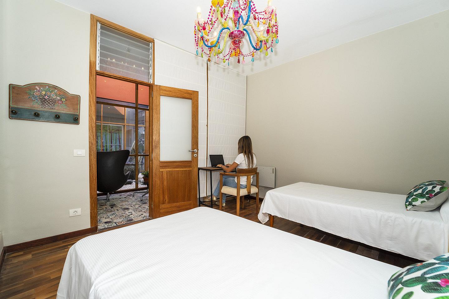 1 Bed In Double Shared Room - Sustainable Coliving Community with Activities and Culture in Arona's Valle de San Lorenzo House - Gallery - 7