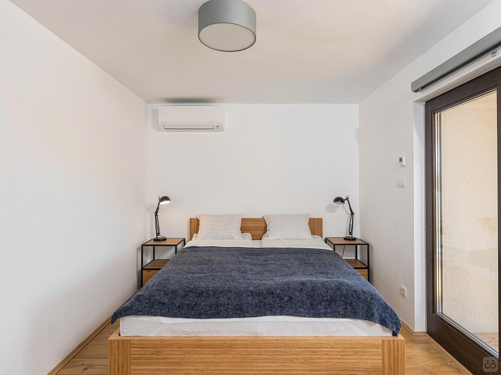 Loft Apartment - 7