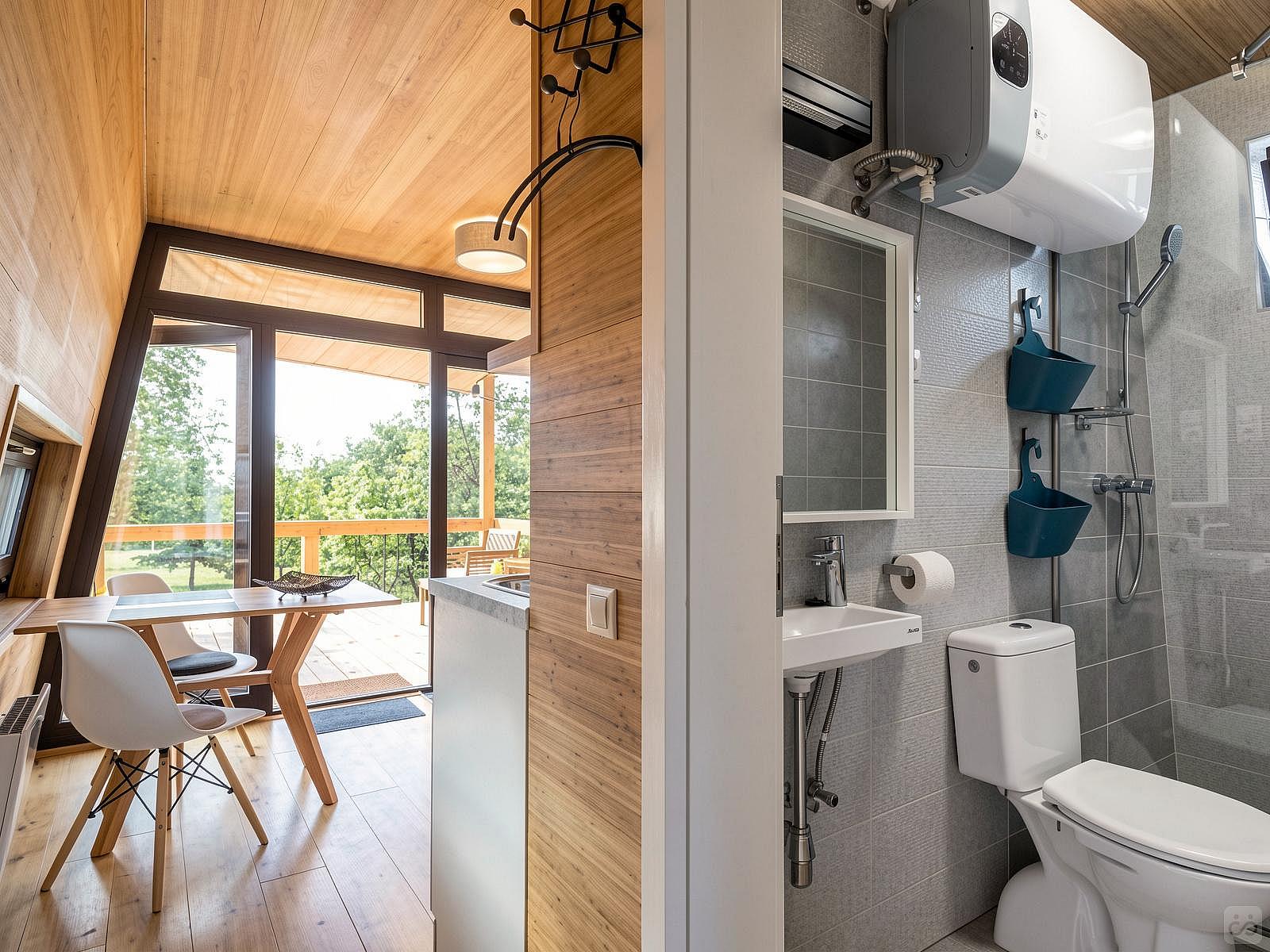  Loft Apartment  -  Oversized Rural House w/ Lounge Areas + Coworking Apartment  - Gallery -  71