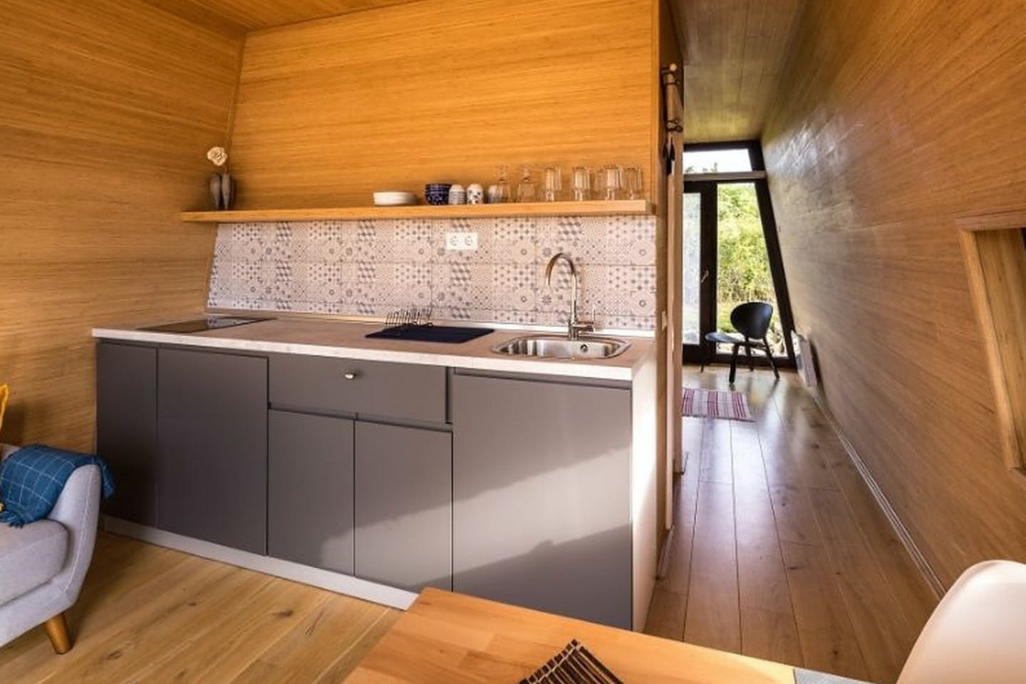  Loft Apartment  -  Oversized Rural House w/ Lounge Areas + Coworking Apartment  - Gallery -  12